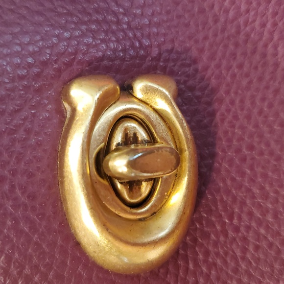 Like NEW Coach Willow Bag In Deep Berry - Picture 10 of 14